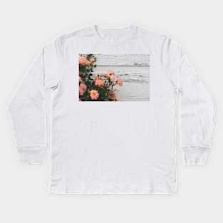 Vintage Pink Roses with Rustic Background Kids Long Sleeve T-Shirt